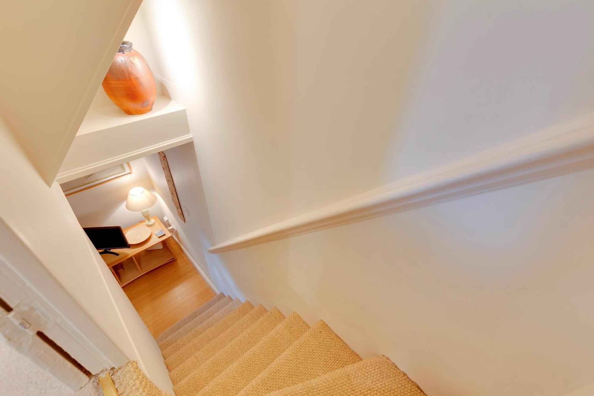 Holiday home Pass The Keys Charming In Centre With Free Parking *
